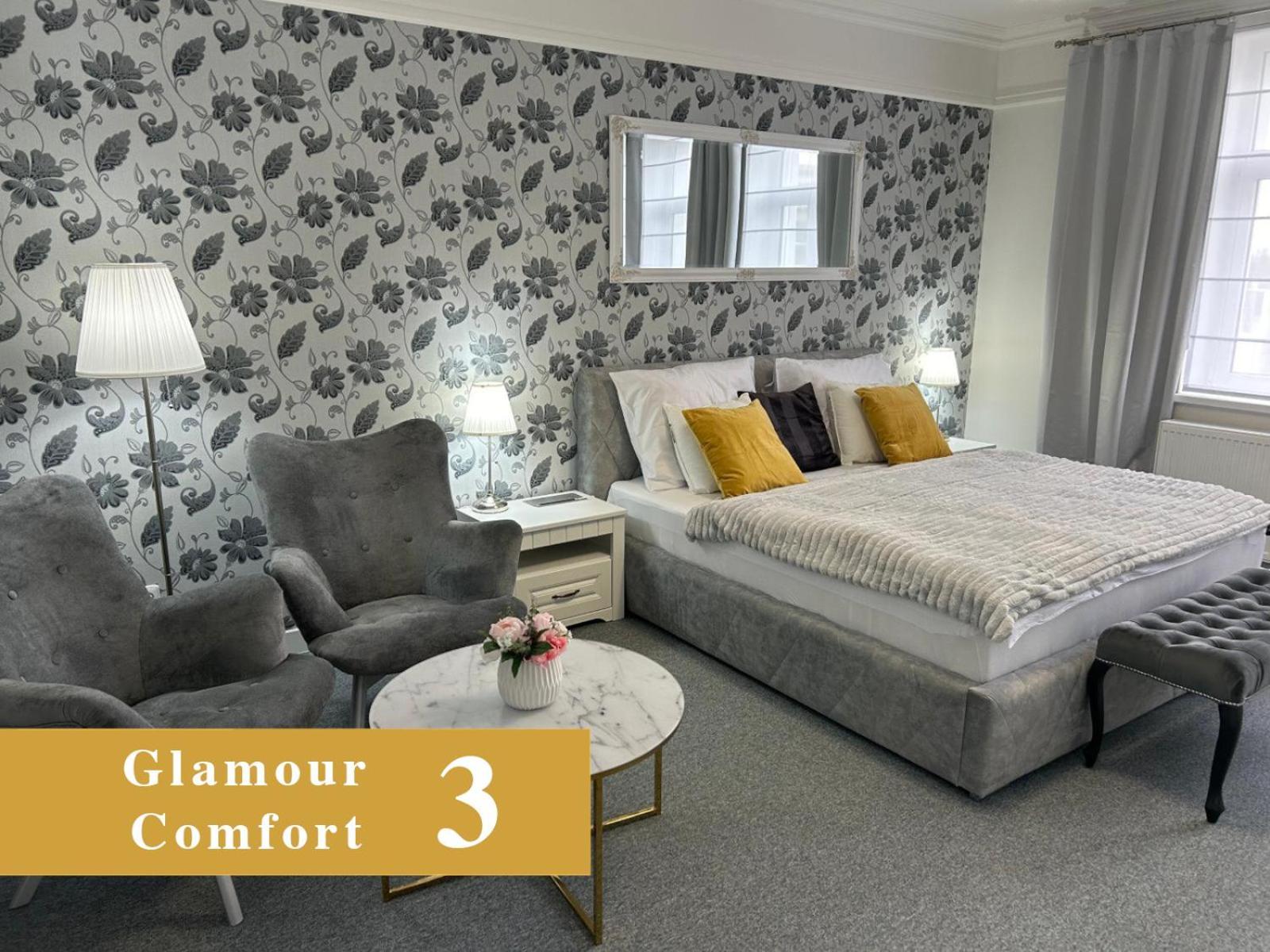 Efipa Glamour Apartments Plzeň Exteriör bild